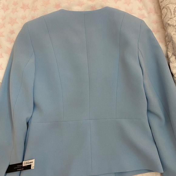 blazer - Picture 2 of 6